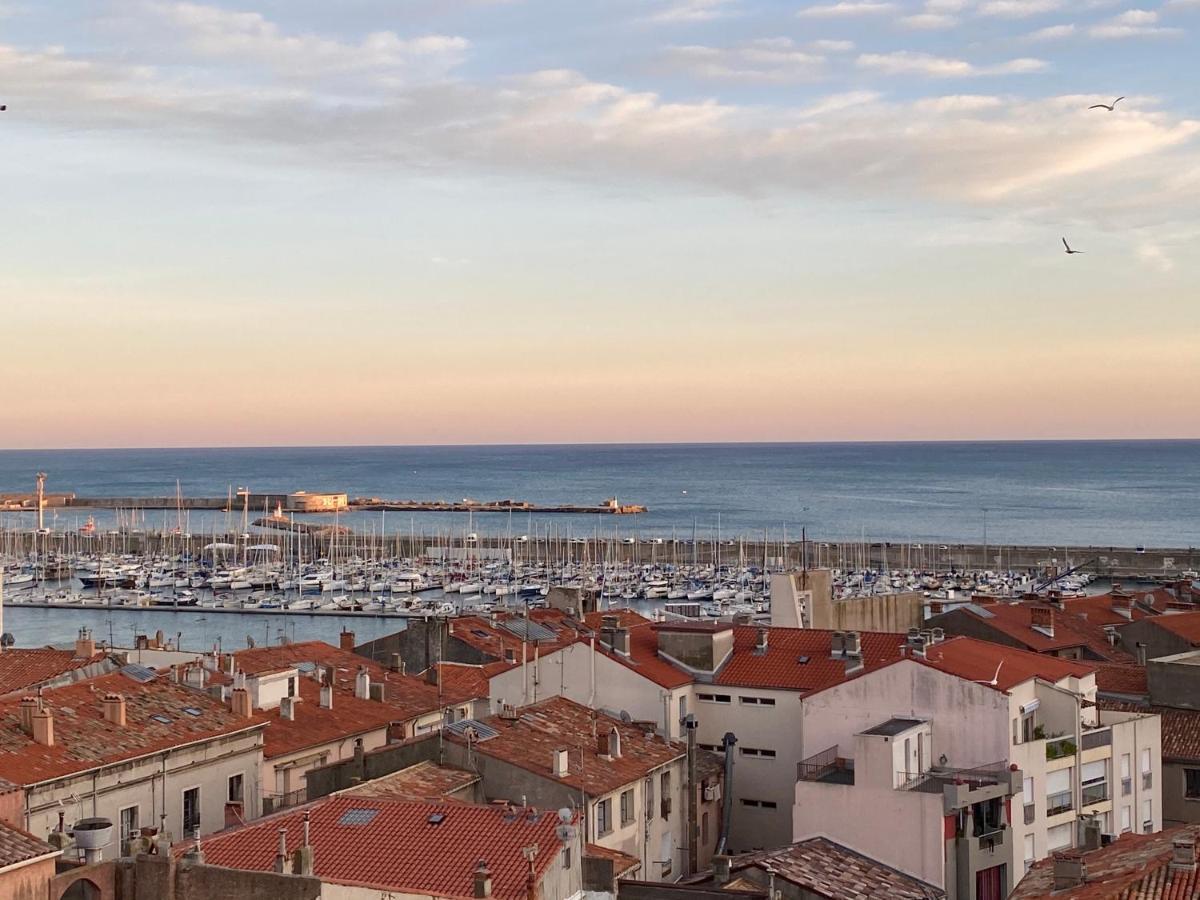 Vues Exceptionnelles Mer, Port Et Toits De Sete Luaran gambar
